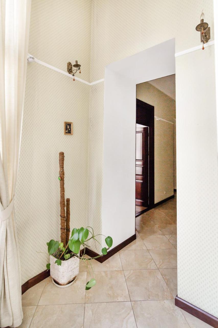 Downtown Prestige Apartment 오데사 외부 사진