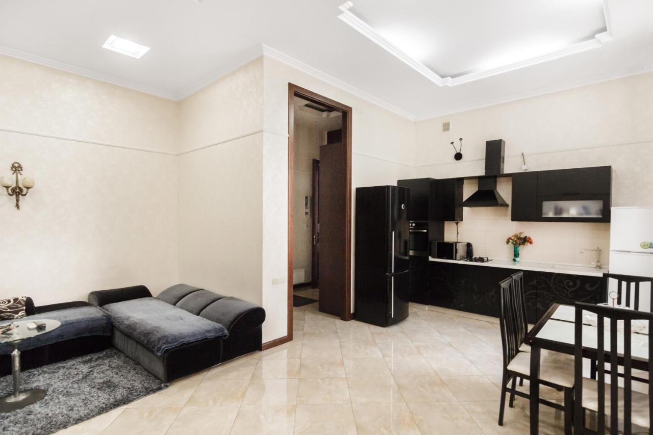 Downtown Prestige Apartment 오데사 외부 사진